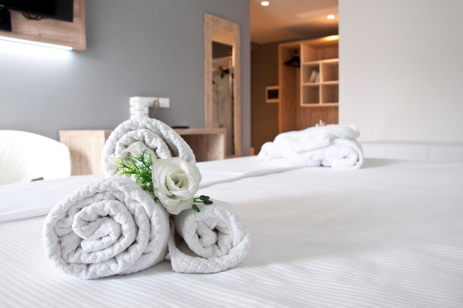 Ambruosi Village Resort&SPA Massignano Eksteriør bilde